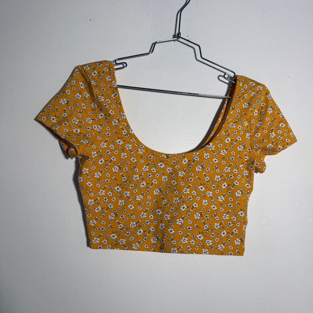 Flirty Boho Floral Crop Top Womens Small Yellow Ditsy Scoop Neck
